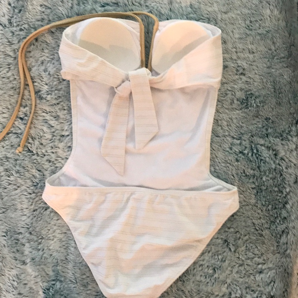 Bathing suit - Picture 3 of 5